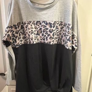 Animal Print Lightweight Sweatshirt XL